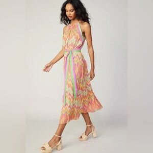 Current Air Printed Halter‎ Neck Rainbow Pleated Dress Small